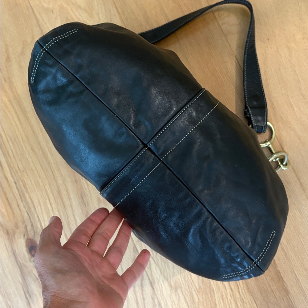 COACH vintage Hamptons Belted Hobo Shoulder Bag Y2K Black Leather Buckle Brass - Picture 7 of 16